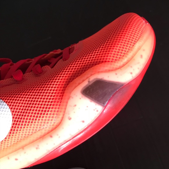 NIKE KOBE X BRIGHT CRIMSON RED LAKERS MAMBA 705317 - Picture 5 of 8